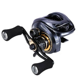 Detalhe da engrenagem e botão de arrasto em estrela da carretilha SeaKnight FALCAN III